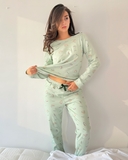 AW 1021